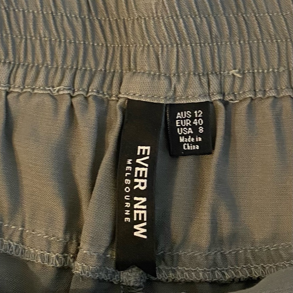 Ever New Lyocell Linen blend jogger style pant - army green, size 8 - Picture 8 of 9